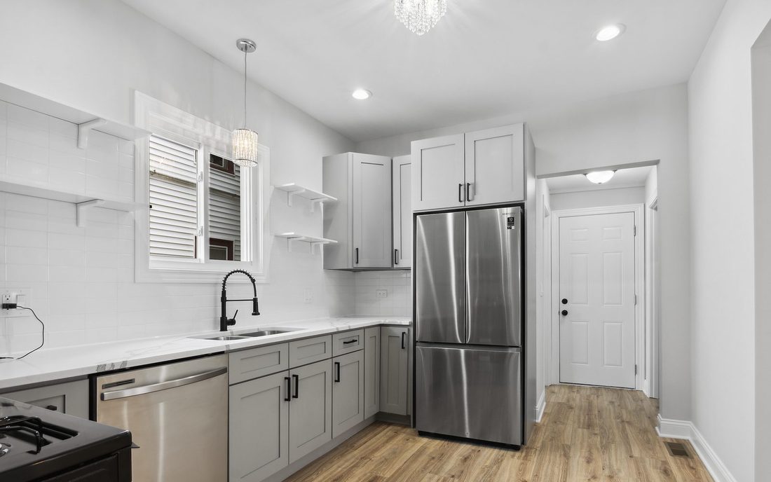 Small kitchens and kitchenettes